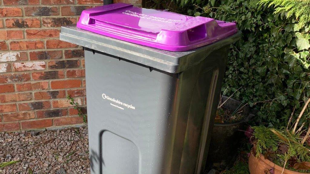 Skdc recycling purple lid bin